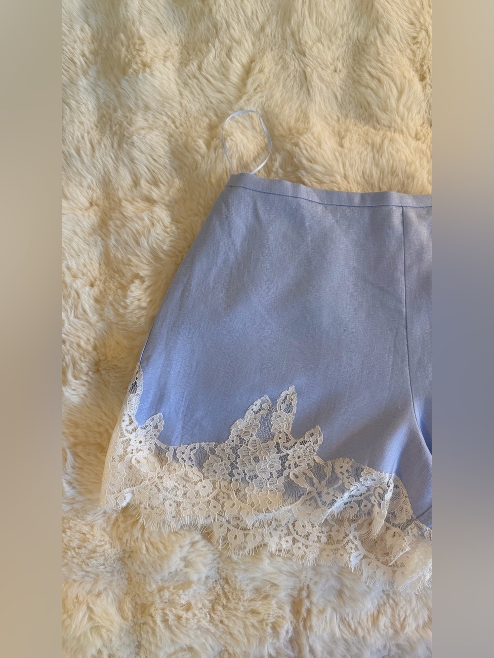 Reformation Fern Linen Short In Cloud Blue, NEW WITHOUT TAGS, NEVER WORN. - Picture 7 of 10